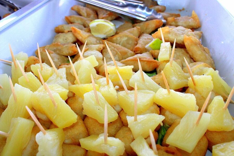 Hartbeespoort: 2-Hour Dam Cruise with South African Food - The 10:00 AM, 1:00 PM, and 4:00 PM departures