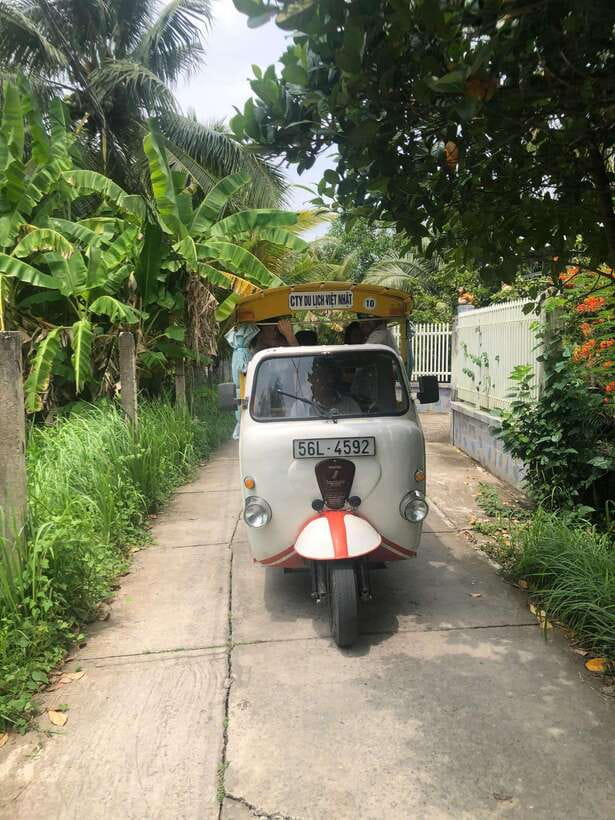 HCM: Mekong Delta Islands Boat & Tuk-Tuk Tour with Tastings - The narrow canal by sampan