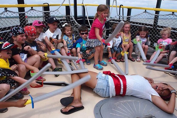 Hilton Head Pirate Ship Adventure Sail aboard the Black Dagger - The Black Dagger cruise: a 90-minute story with a job for every child