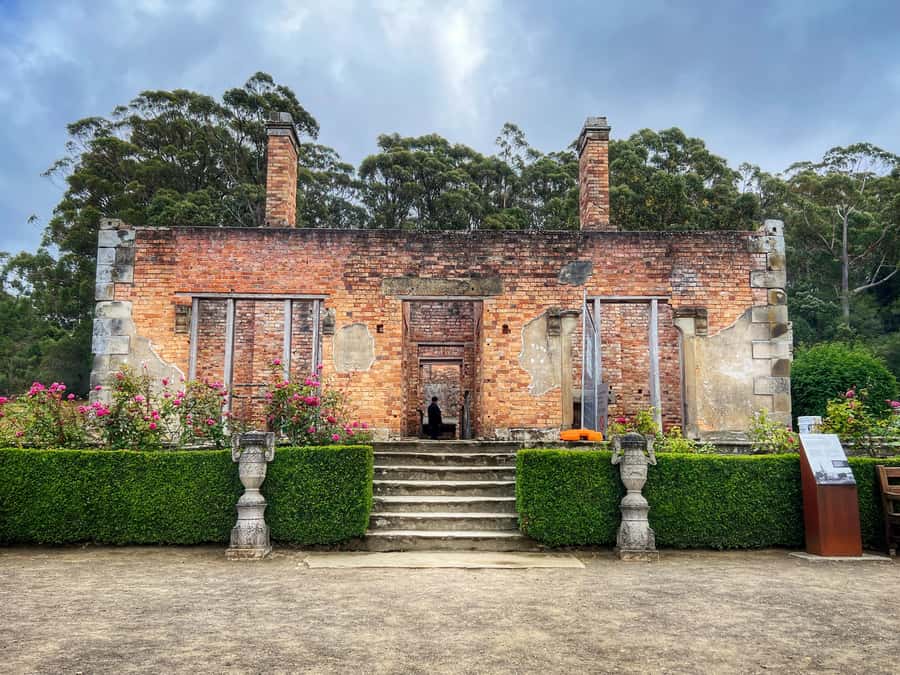 Hobart: Port Arthur & Tasman Park Full-Day Trip with Cruise - Leaving Hobart for Richmond and the peninsula
