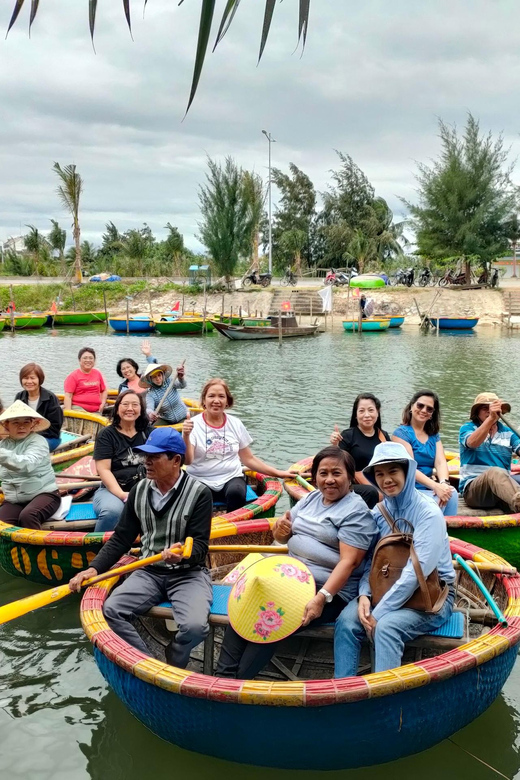 Hoi An: Basket Boat Ride in the Coconut Forest - The famous spinning boats and the extra charge