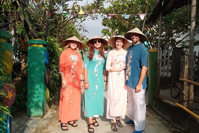 Hoi An Cooking Class(Local market,Basket Boat,Fishing & Cooking) - Cooking in a family kitchen