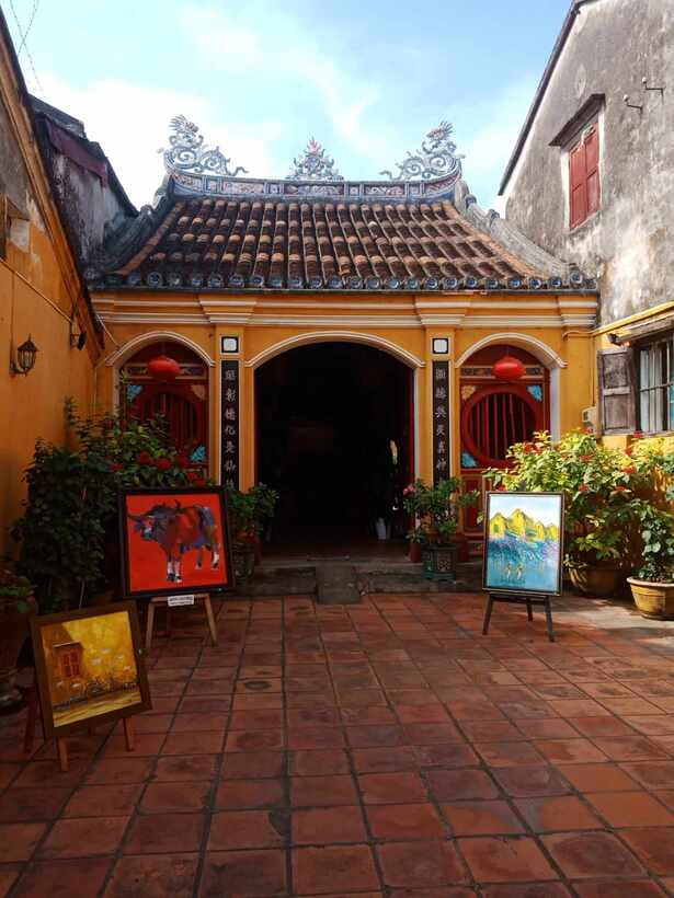 Hoi An: River Lantern Boat Experience with Free 5G eSIM - A short walk through the old town