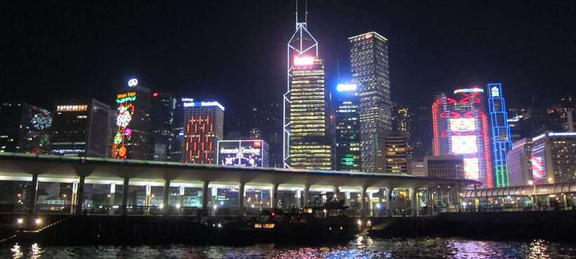 Hong Kong: Victoria Harbor Symphony Unlimited Drink Cruise - The Open Bar: Excellent Value, With One Sensible Limit