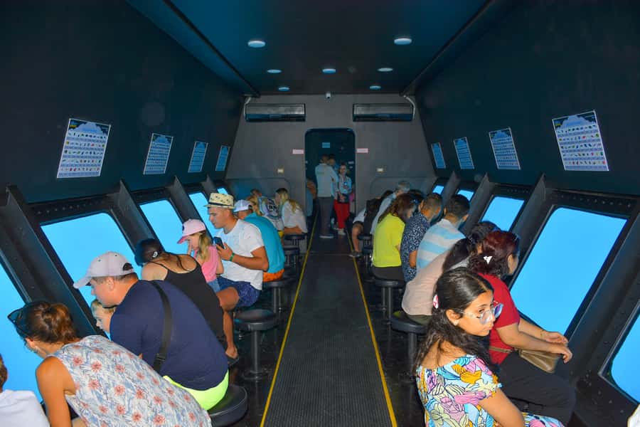 Hurghada: Panoramic Semi-Submarine Cruise with Snorkeling - Snorkeling with help close by