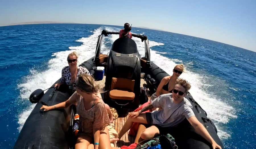 Hurghada: White Island Speedboat Tour, Snorkeling, & Lunch - Leaving Hurghada by speedboat
