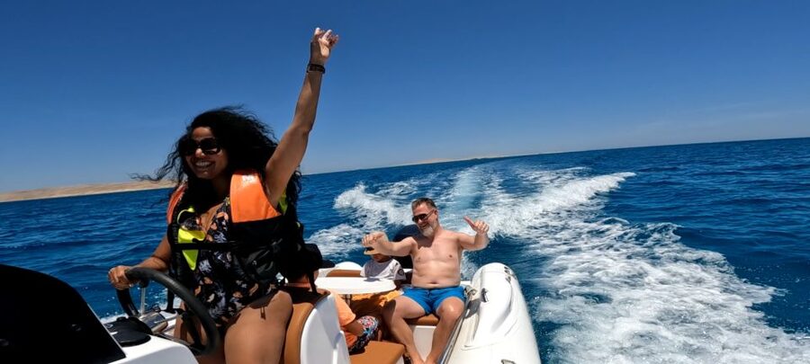 Hurghada: White Island Speedboat Tour, Snorkeling, & Lunch - The optional five-minute flight
