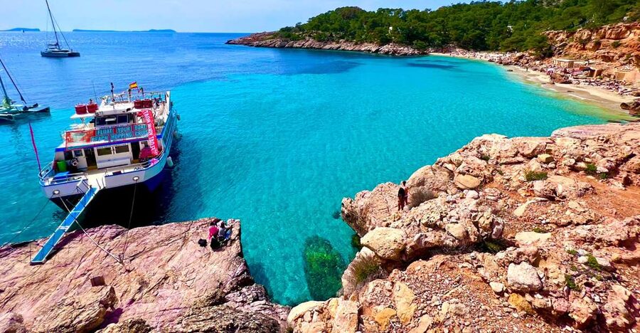 Ibiza: Cala Salada & North Cruise with Drinks & Snorkeling - Starting at San Antonio with the Nemo boat