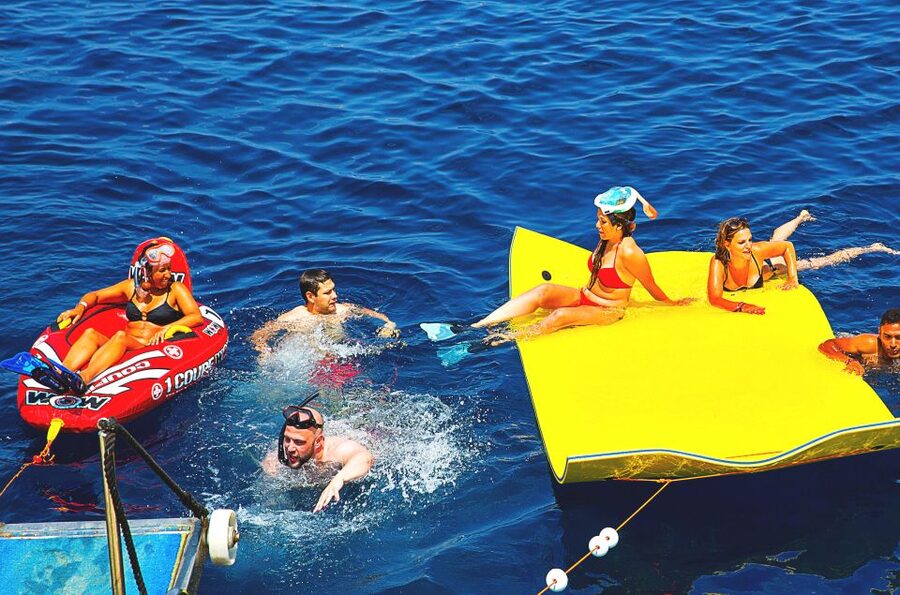 Ibiza: Cala Salada & North Cruise with Drinks & Snorkeling - The one-hour swim stop at Ses Balandres