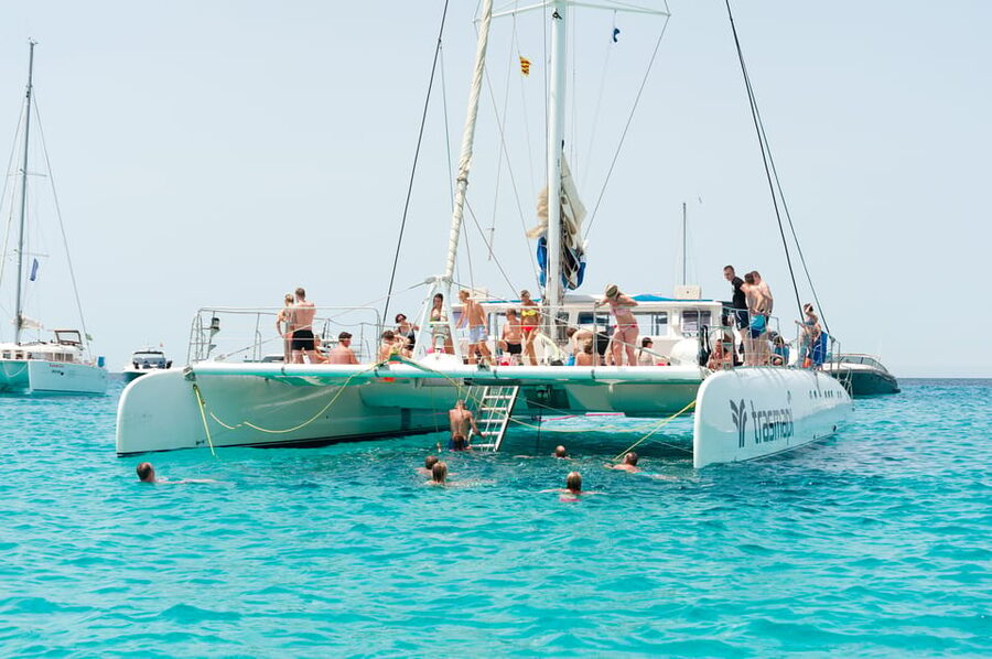 Ibiza: Catamaran Cruise to Formentera with Meal and Drinks - Booking advice and cancellation flexibility