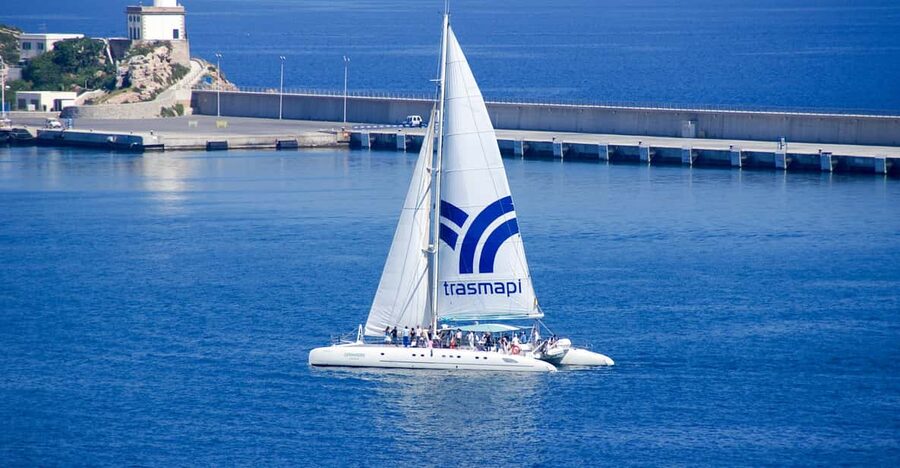 Ibiza: Catamaran Cruise to Formentera with Meal and Drinks - Who will enjoy this Ibiza catamaran cruise?