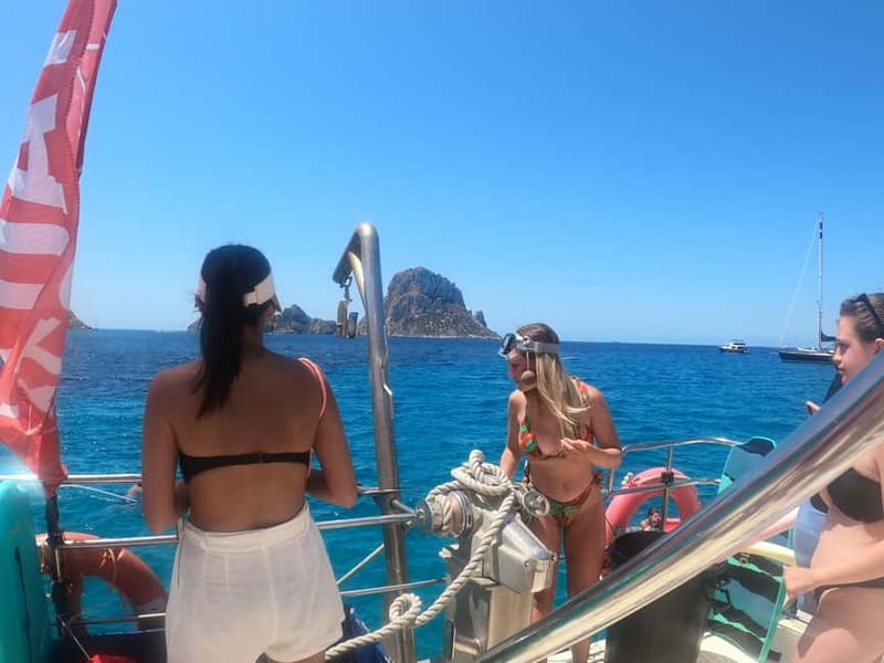 Ibiza: Es Vedrà Boat Tour with Swimming Stop - Setting out from San Antonio