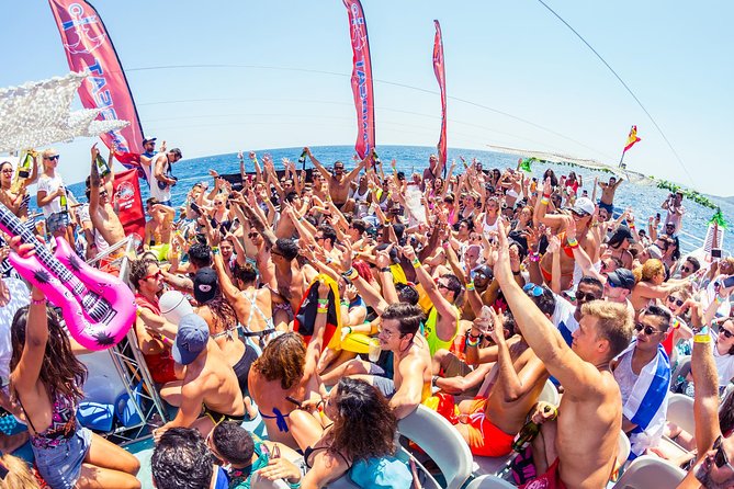 Ibiza Ocean Club Boat Party with 3 Hours Premium Drinks and DJ - The music and party atmosphere