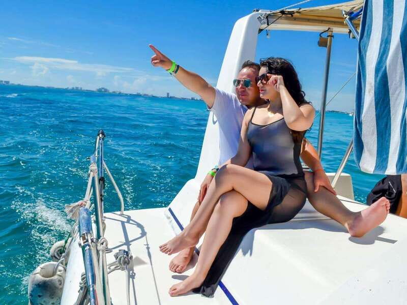 Isla Mujeres: Catamaran with Open Bar, Snorkeling and Lunch - What the $59 price really gets you