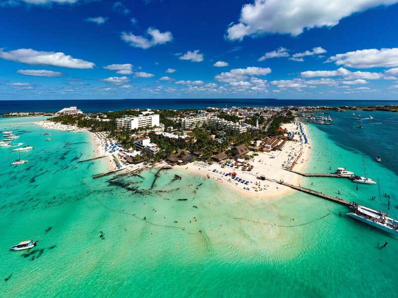 Isla Mujeres: Catamaran with Open Bar, Snorkeling and Lunch - The short reef snorkeling stop
