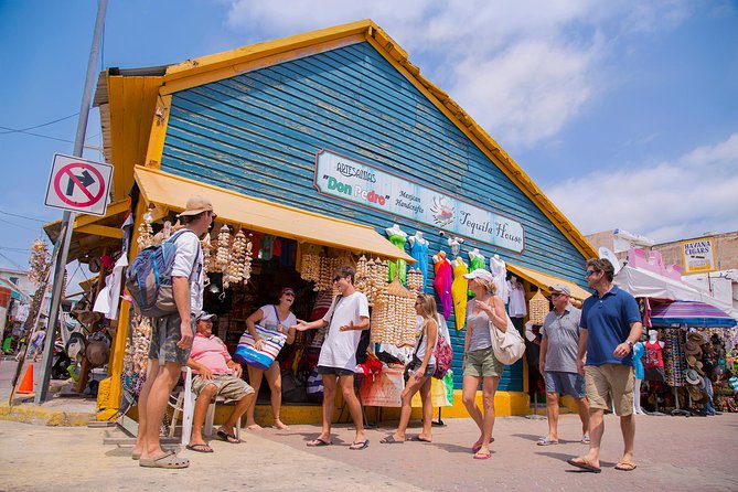 Isla Mujeres Luxury Sailing: Adults Only or Family Friendly - Lunch on board: useful, but not truly gourmet