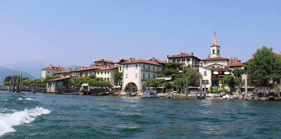 Isola dei Pescatori and Isola Bella Hop-on Hop-off Boat - Isola Bella and the Borromean palace