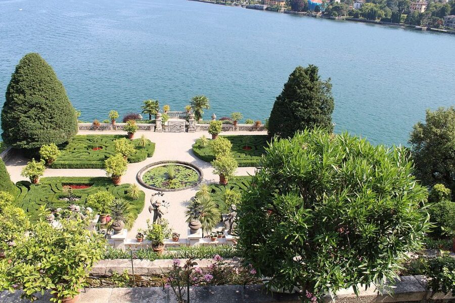 Isola dei Pescatori and Isola Bella Hop-on Hop-off Boat - Starting at Stresa’s Marconi landing point