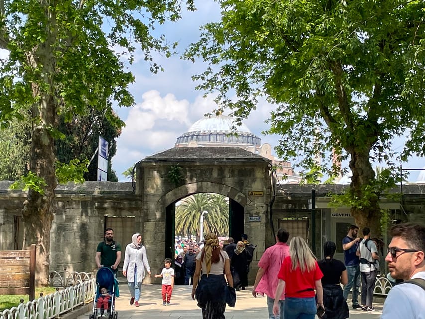 Istanbul: Basilica, Hagia Sophia, Blue Mosque Tour & Cruise - A short break in Sultanahmet