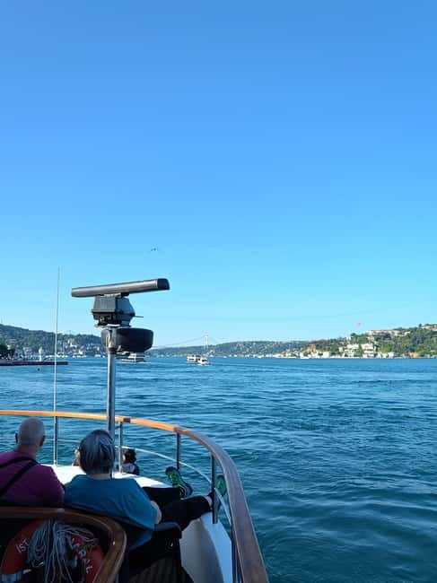 Istanbul Bosphorus: 3-Hour Day Cruise's with Asian Side Stop - The Asian shore and Beylerbeyi Palace