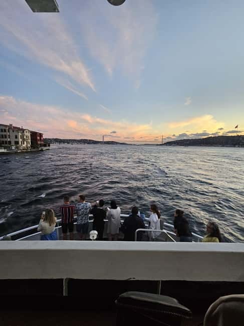 Istanbul Bosphorus: 3-Hour Day Cruise's with Asian Side Stop - Day cruise or evening sailing?