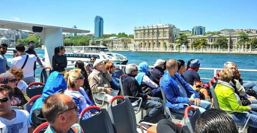Istanbul: Bosphorus Cruise w/Audio Guide and Sunset Option - Key points to know before you book