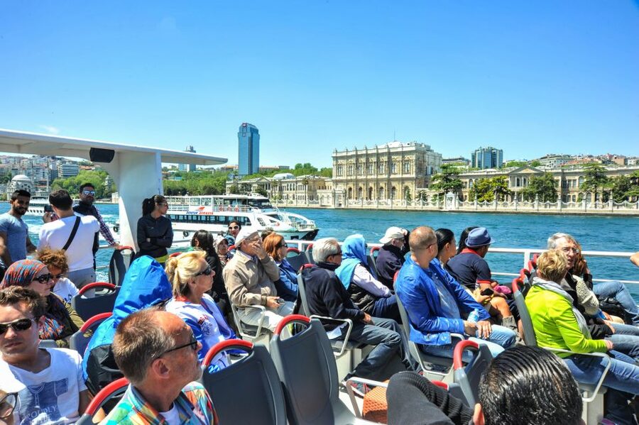 Istanbul: Bosphorus Cruise w/Audio Guide and Sunset Option - Golden Horn views and the first landmarks