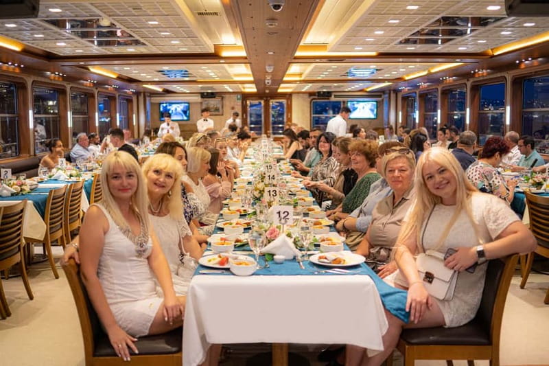 Istanbul: Bosphorus Dinner Cruise & Turkish Night Show - What the $28 price really buys you