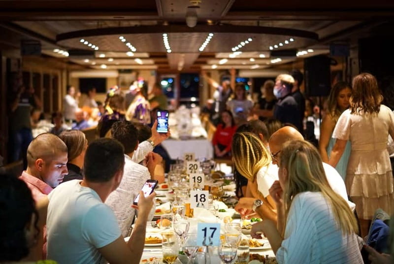 Istanbul: Bosphorus Dinner Cruise & Turkish Night Show - Photos, outdoor space, and small extras
