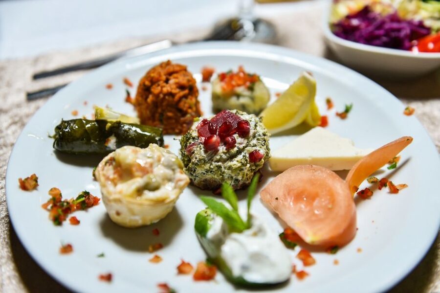 Istanbul: Bosphorus Dinner Cruise w/ Drinks & Entertainment - What the $35 Price Really Buys