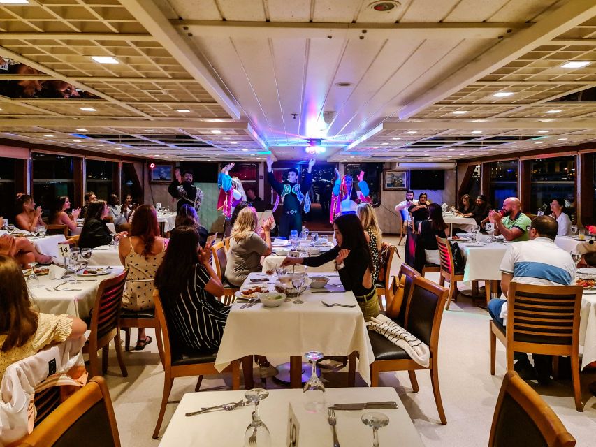 Istanbul: Bosphorus Dinner Cruise w/ Drinks & Entertainment - Rumeli Fortress and Anatolian Castle