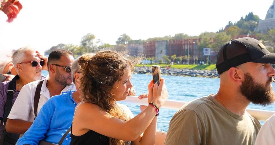 Istanbul: Bosphorus & Golden Horn Cruise Daytime or Sunset - Practical tips for a better ride