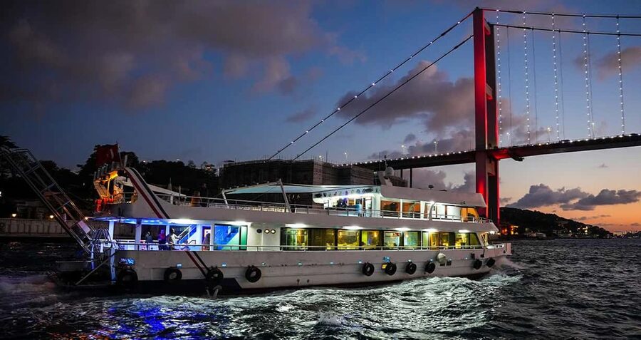 Istanbul: Bosphorus & Golden Horn Cruise Daytime or Sunset - From the Golden Horn to the Bosphorus