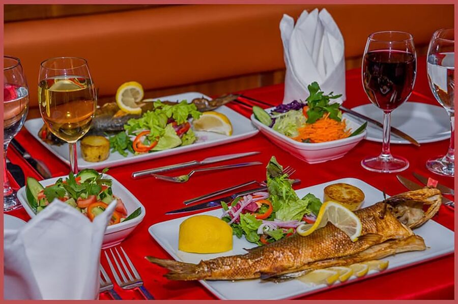 Istanbul: Bosphorus Night Dinner Cruise with Private Table - Turkish music, dancing, and the late-night show