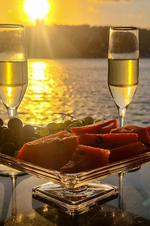Istanbul: Bosphorus Sunset Cruise with Drinks & Snack - Why this Bosphorus cruise is worth your evening
