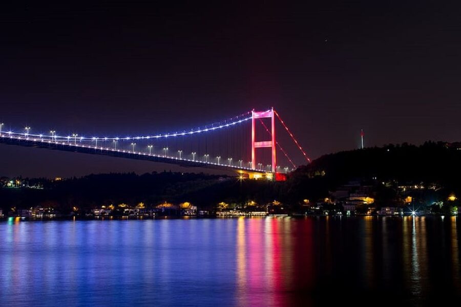 Istanbul: Dinner Cruise on the Bosphorus - What the Bosphorus dinner cruise actually offers