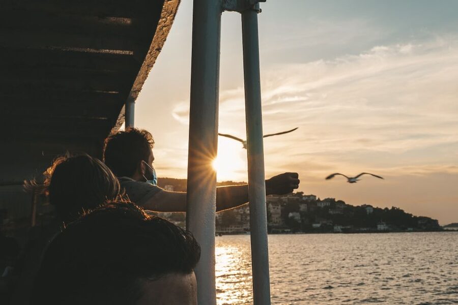 Istanbul: Princes' Islands Cruise w/Music, Lunch & Transfer - Lunch, music, and the long ride to Büyükada