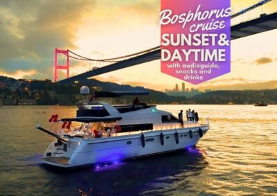 Sunset or Day Small-Group Yacht Cruise with Snacks