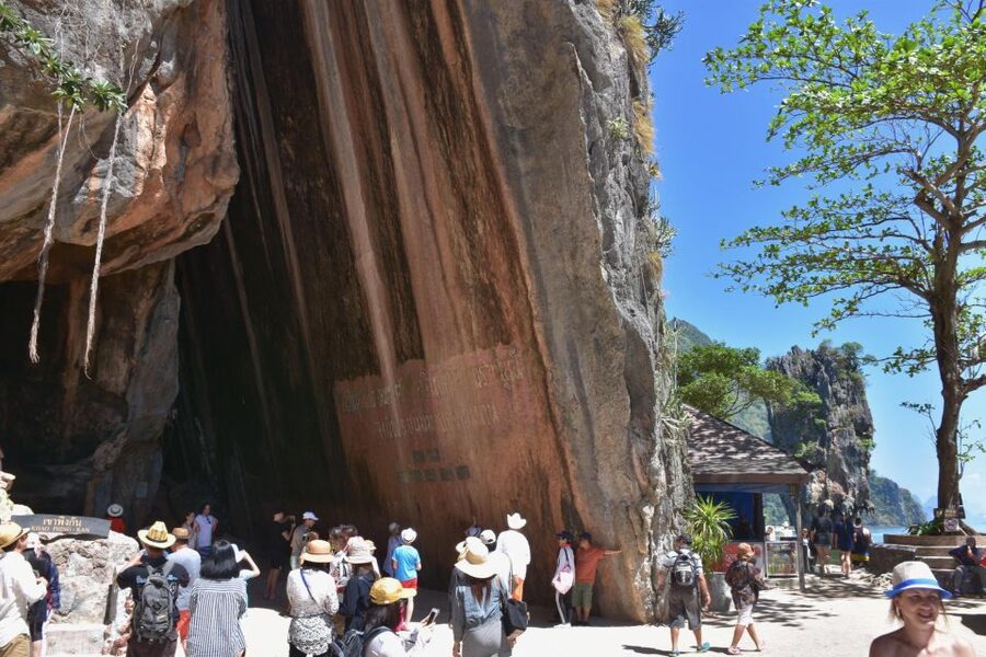 James Bond Island: Sightseeing Tour by Longtail Boat & Kayak - Kayaking through Thalu Island and Lod Cave