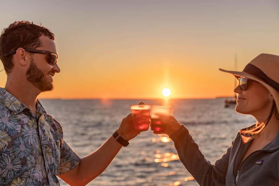 Key West Signature Sunset Cruise with Open Bar, Food & Music - What arrives at the food tables