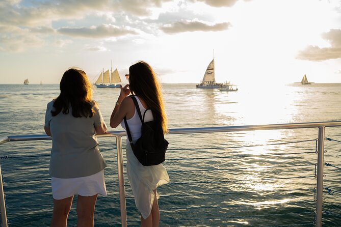 Key West Sunset Sail with Open Bar, Live Music and Hors D'oeuvres - An open bar that changes the value