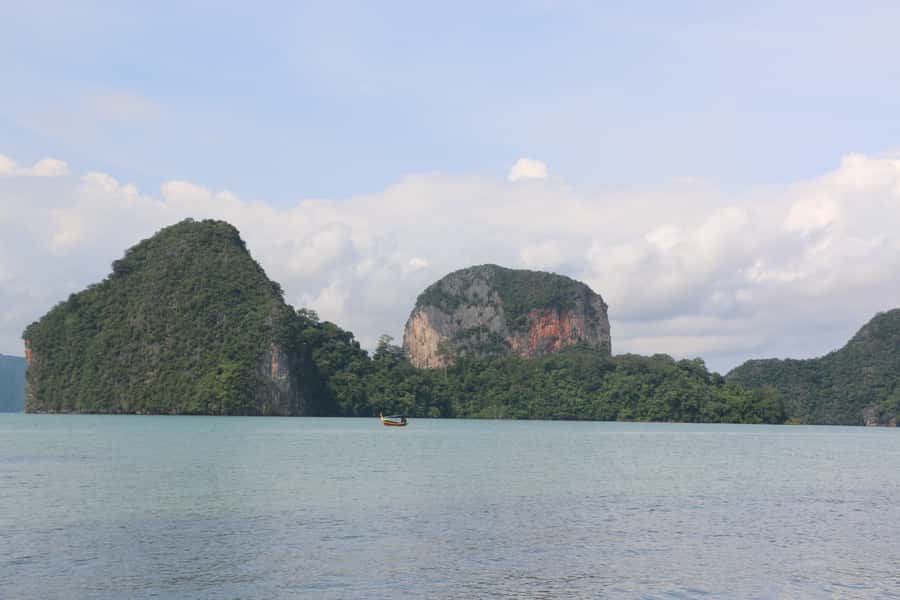 Khao Lak: Phang Nga Bay & James Bond Island by Longtail Boat - Canoeing into caves and quiet lagoons