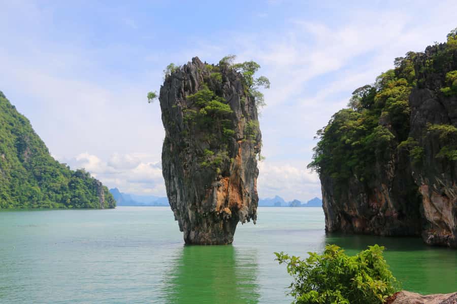 Khao Lak: Phang Nga Bay & James Bond Island by Longtail Boat - Early hotel pickup and the road to the bay