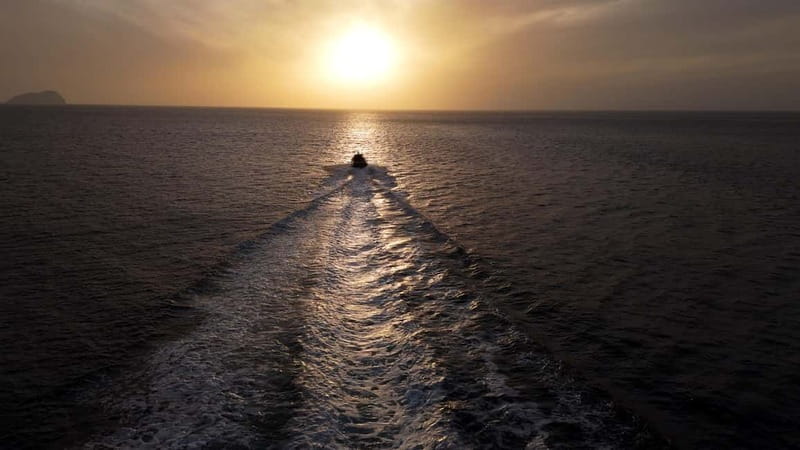 Kissamos: Small Group Speedboat Cruise to Balos & Gramvousa - Extra coves, shipwreck views, and changing plans