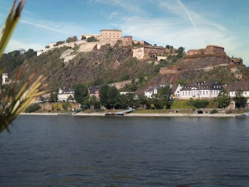 Koblenz:Rhine Valley boat tour along the castles and palaces - How the commentary affects the experience