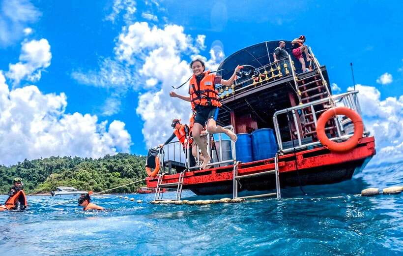 Koh Chang: 3 or 4 Islands Snorkel & Beach Tour by Big Boat - Five useful things to know before you book