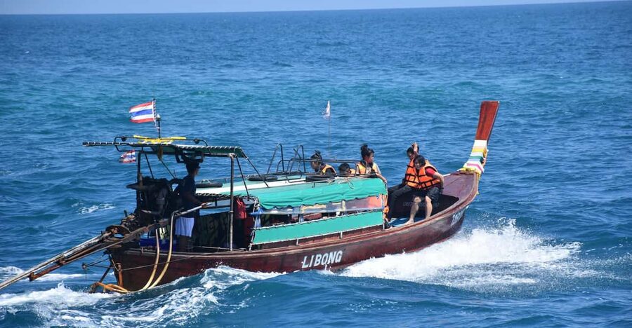 Koh Lanta: 4 Islands and Emerald Cave Tour by Longtail Boat - Four reasons this Koh Lanta boat trip works