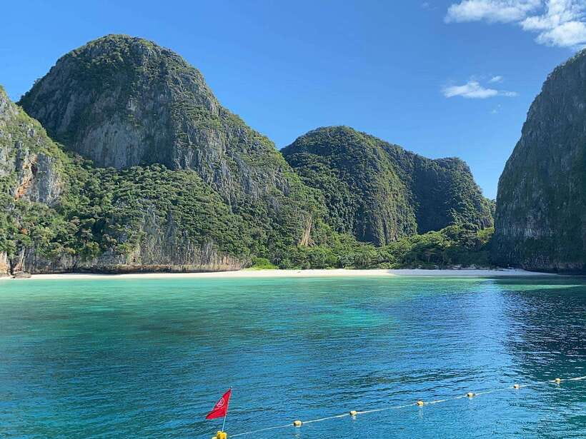 Koh Phi Phi: Maya Bay Private Longtail Boat Tour - Why a private longtail boat makes sense