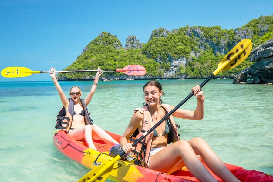 Koh Samui: Mu Ko Ang Thong Park Cruise with Kayaking Option - Returning to Nathon with snacks and sea views