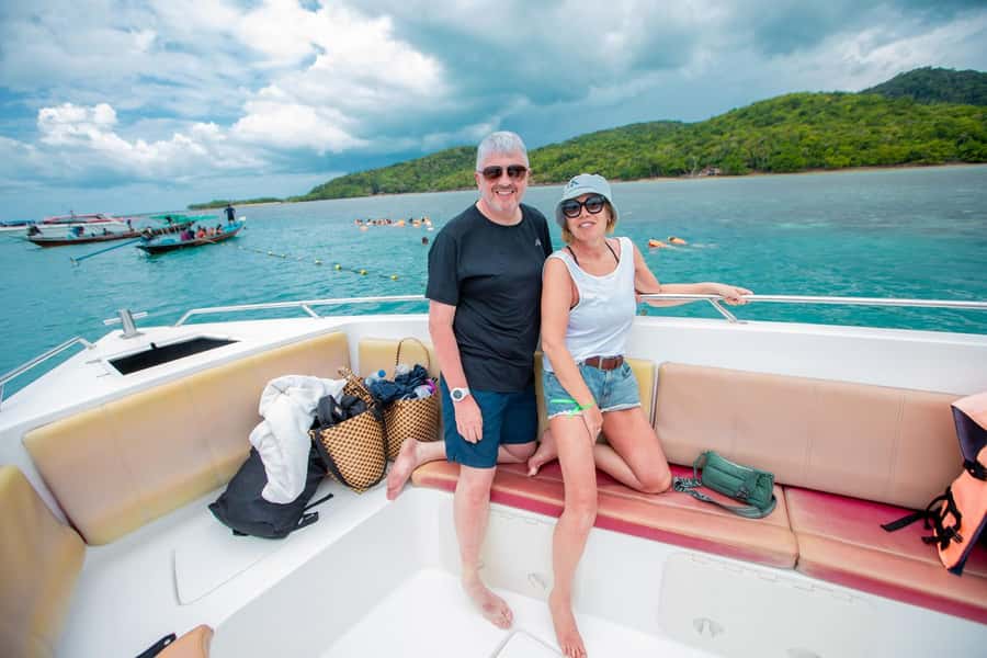Koh Samui: Pink Dolphin Spotting & Pig Island Speedboat Tour - Key points to know before you book